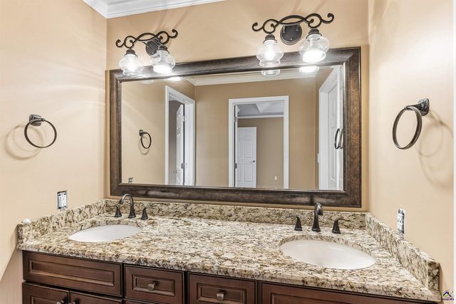 102 Muirfield Lane, Byron, GA 31008