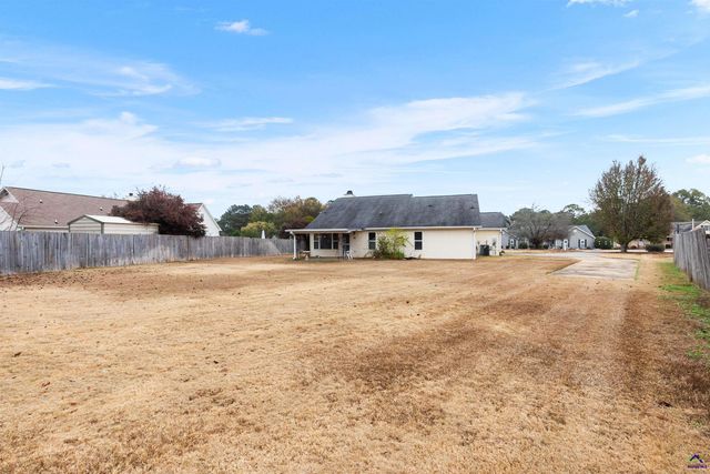 102 Muirfield Lane, Byron, GA 31008