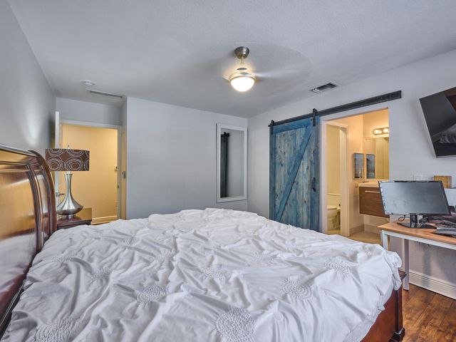 6725 Old Farm Trail, Boynton Beach, FL 33437