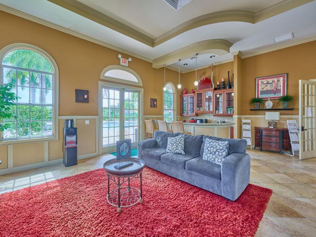 6725 Old Farm Trail, Boynton Beach, FL 33437