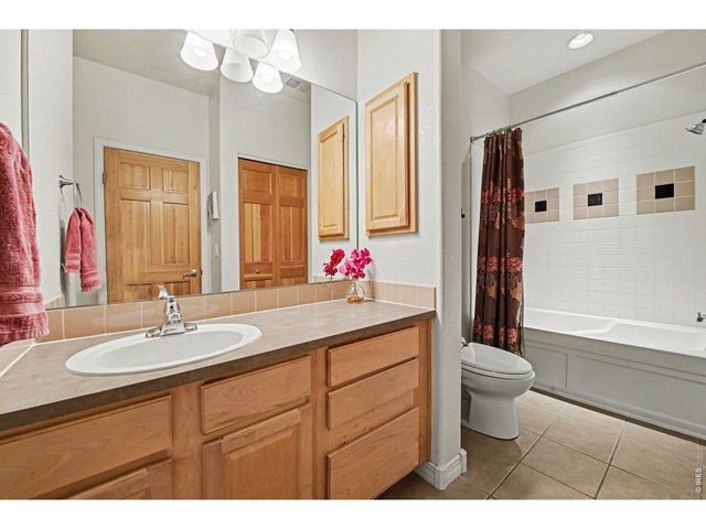 5220 Boardwalk Dr I33, Fort Collins, CO 80525