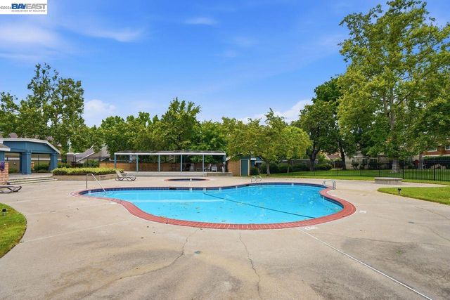 4231 Dubhe Ct, Concord, CA 94521