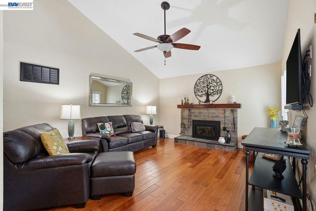 4231 Dubhe Ct, Concord, CA 94521