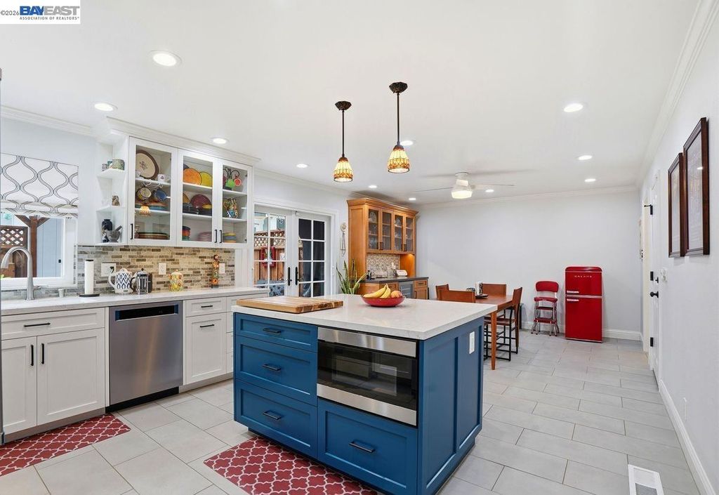 4231 Dubhe Ct, Concord, CA 94521