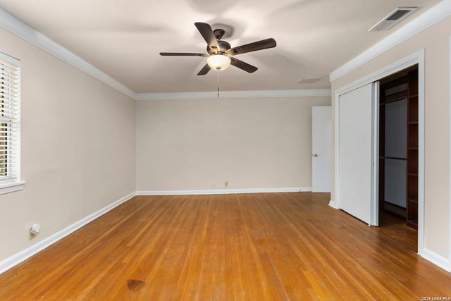 117 BRYKER DR, Terrell Hills, TX 78209