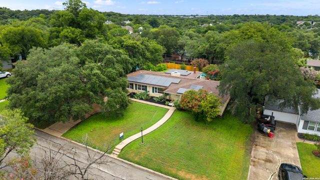 117 BRYKER DR, Terrell Hills, TX 78209