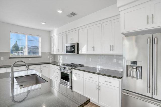 29243 Hub Court, Hayward, CA 94544