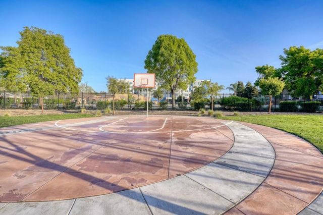 29243 Hub Court, Hayward, CA 94544