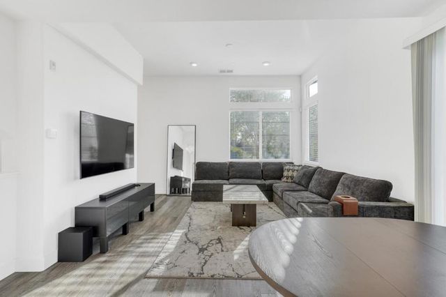 29243 Hub Court, Hayward, CA 94544