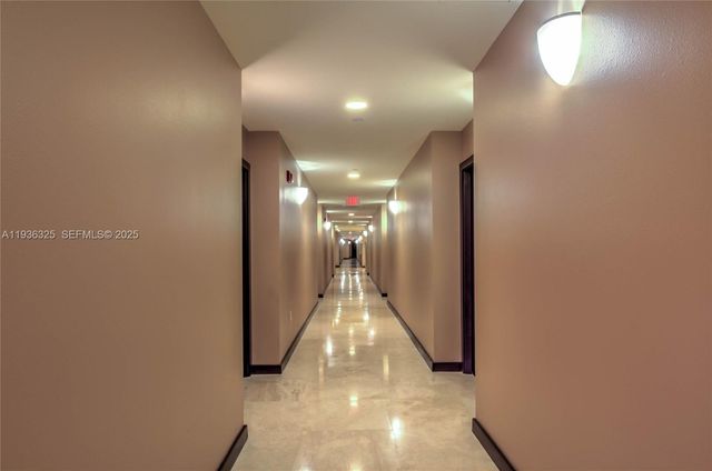 10 Aragon Ave 818, Coral Gables, FL 33134