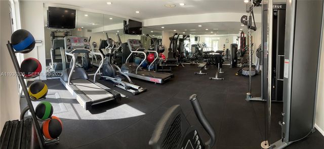 10 Aragon Ave 818, Coral Gables, FL 33134