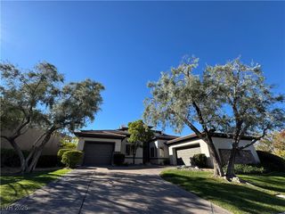 29 Plum Hollow Drive, Henderson, NV 89052