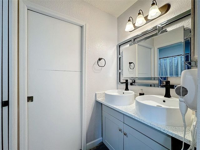 3202 QUEEN PALMS COURT, Kissimmee, FL 34747