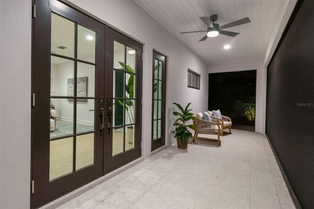 943 POMELO PLACE, Sarasota, FL 34236