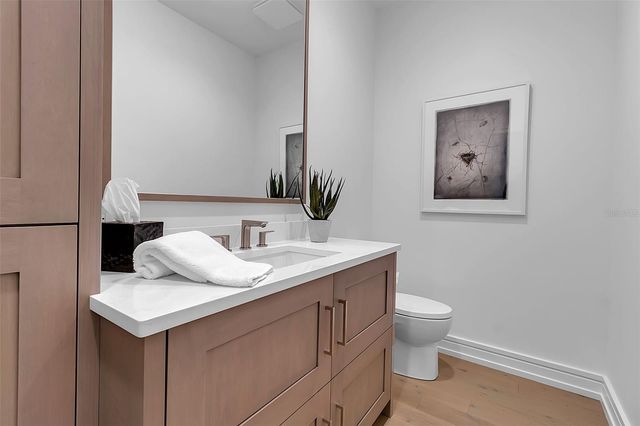 943 POMELO PLACE, Sarasota, FL 34236