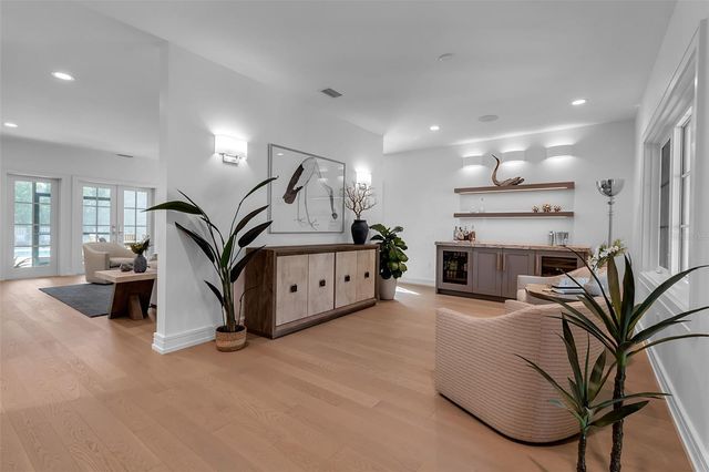 943 POMELO PLACE, Sarasota, FL 34236