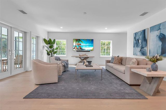 943 POMELO PLACE, Sarasota, FL 34236