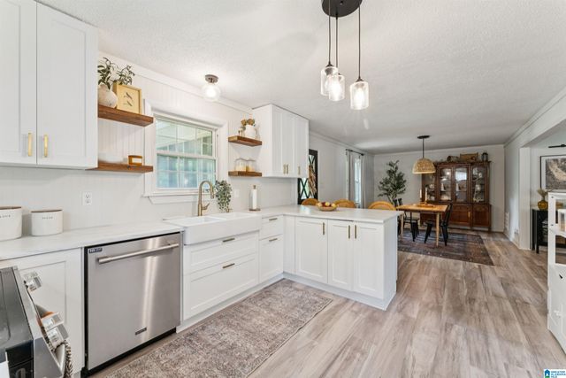 6766 SUNNY DELL DRIVE, Bessemer, AL 35023