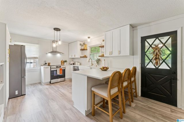 6766 SUNNY DELL DRIVE, Bessemer, AL 35023
