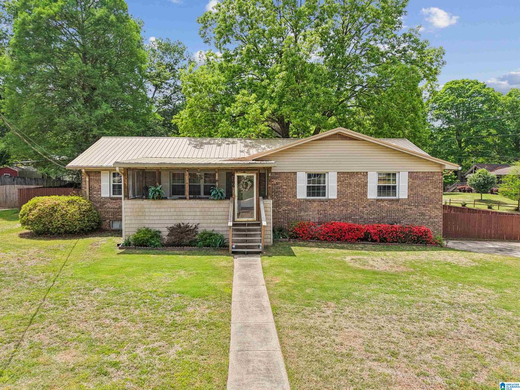 6766 SUNNY DELL DRIVE, Bessemer, AL 35023