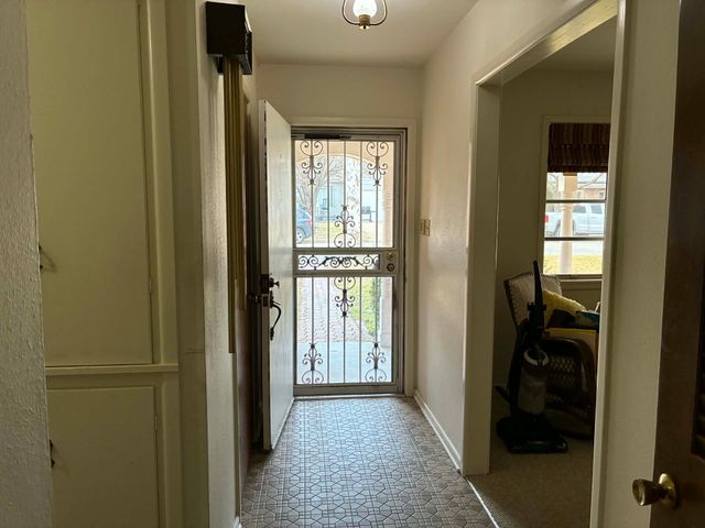 2421 Shalon Avenue, Fort Worth, TX 76112