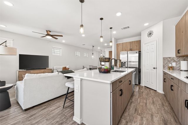 10404 Marston Vineyard Drive, Houston, TX 77025