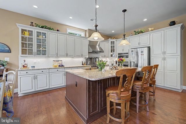 13723 LONG RIDGE DR, Gainesville, VA 20155