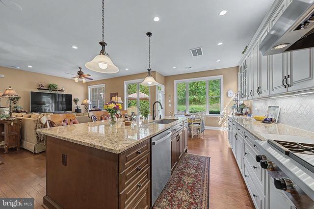 13723 LONG RIDGE DR, Gainesville, VA 20155