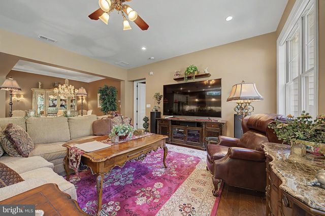 13723 LONG RIDGE DR, Gainesville, VA 20155