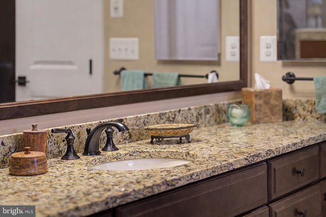 13723 LONG RIDGE DR, Gainesville, VA 20155