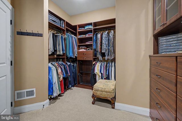 13723 LONG RIDGE DR, Gainesville, VA 20155