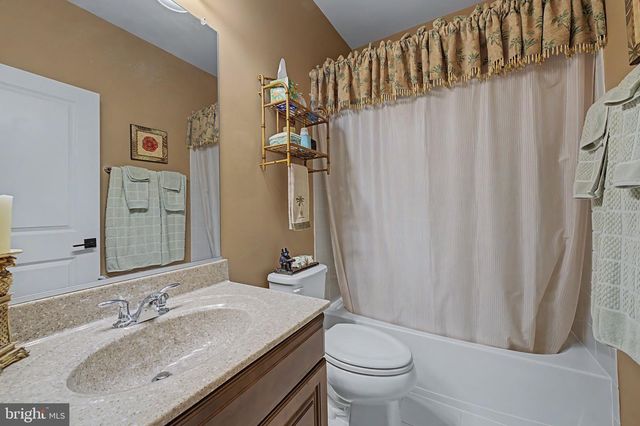 13723 LONG RIDGE DR, Gainesville, VA 20155