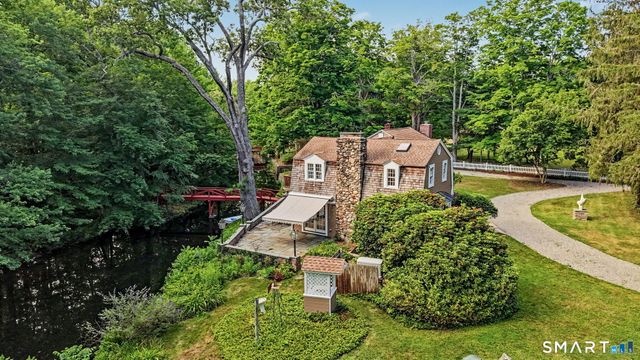44 Redding Road, Easton, CT 06612