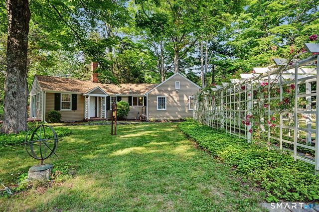 44 Redding Road, Easton, CT 06612