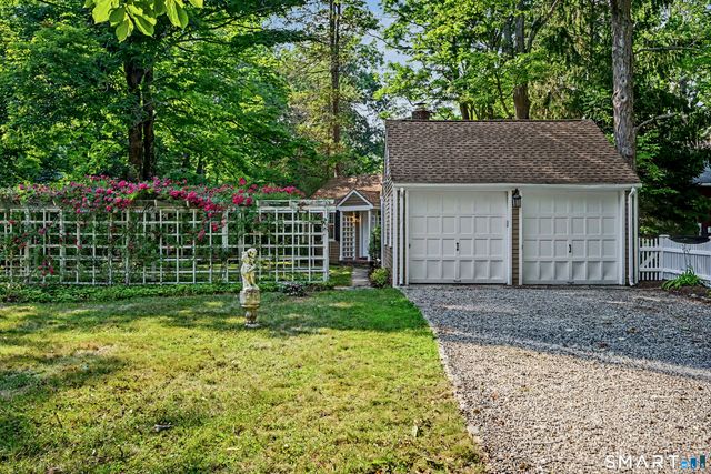 44 Redding Road, Easton, CT 06612
