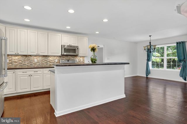 3079 MERIDIAN DR, Greenbackville, VA 23356