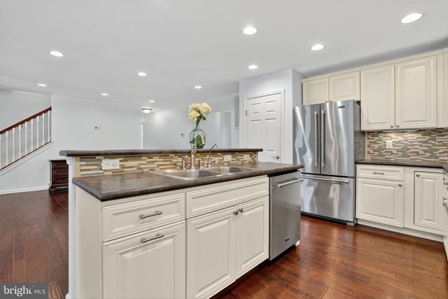 3079 MERIDIAN DR, Greenbackville, VA 23356