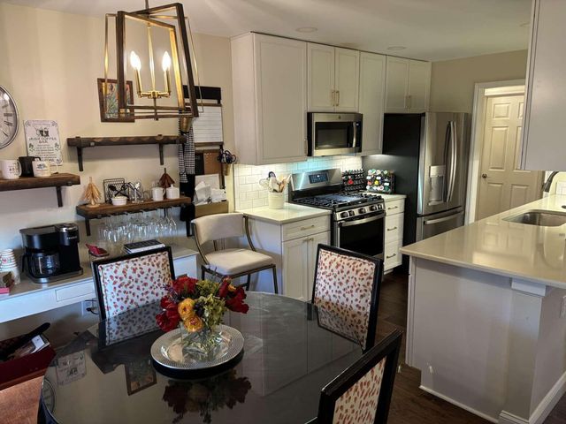 131 Carriage Lane, Midway, KY 40347