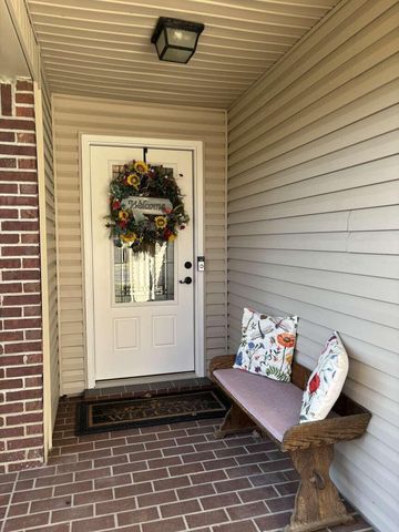 131 Carriage Lane, Midway, KY 40347