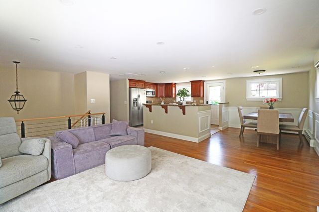 85 Forsyth Ave, Somerset, MA 02726