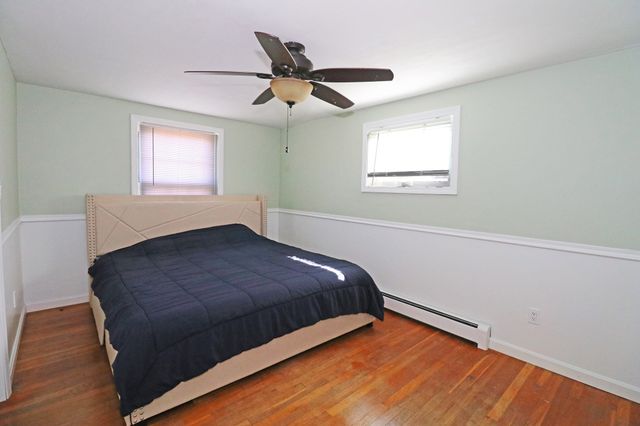 85 Forsyth Ave, Somerset, MA 02726