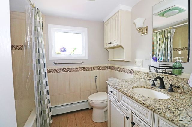 85 Forsyth Ave, Somerset, MA 02726