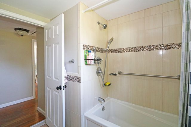 85 Forsyth Ave, Somerset, MA 02726