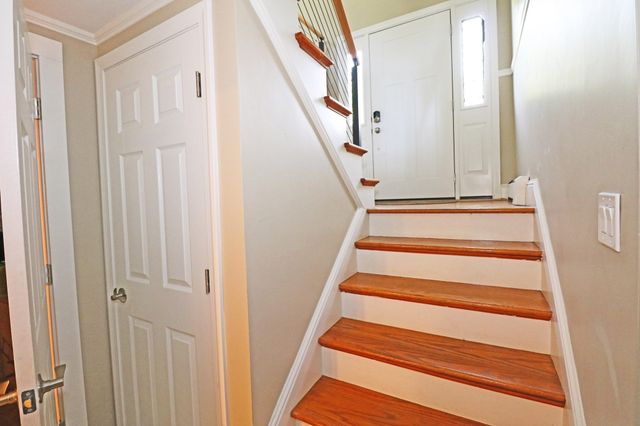 85 Forsyth Ave, Somerset, MA 02726