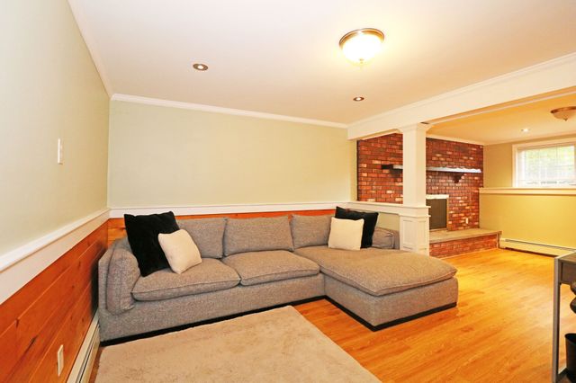 85 Forsyth Ave, Somerset, MA 02726
