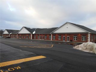 8279 Mayfield Road 7, Chesterland, OH 44026