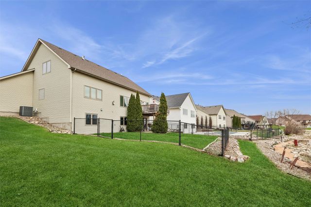 1105 NW Boulder Brook Drive, Ankeny, IA 50023