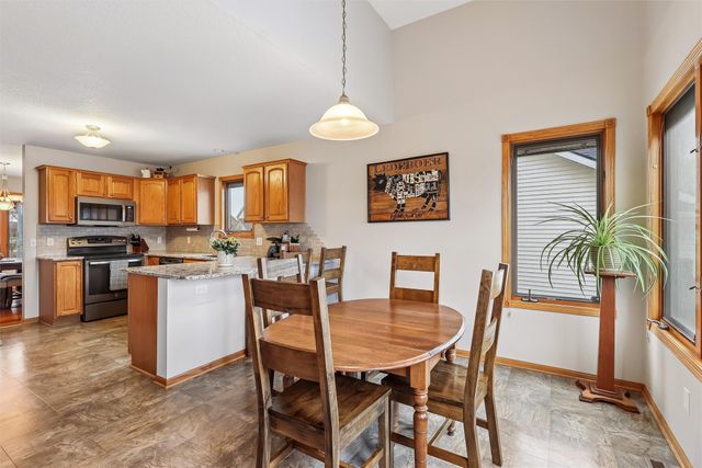 1105 NW Boulder Brook Drive, Ankeny, IA 50023