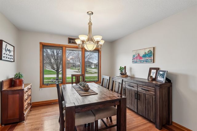 1105 NW Boulder Brook Drive, Ankeny, IA 50023