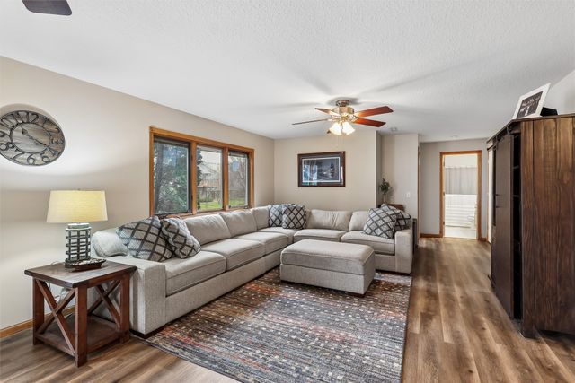 1105 NW Boulder Brook Drive, Ankeny, IA 50023